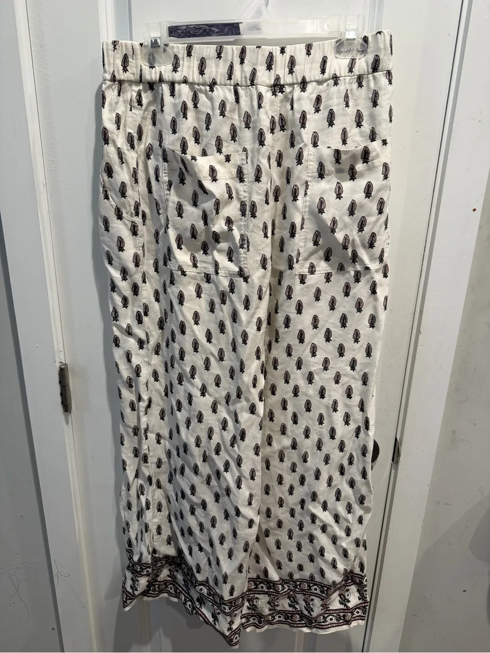 Banana Republic Wide-Leg Viscose Linen Pull-On Pants- L & Tie-Neck‎ Top Size M